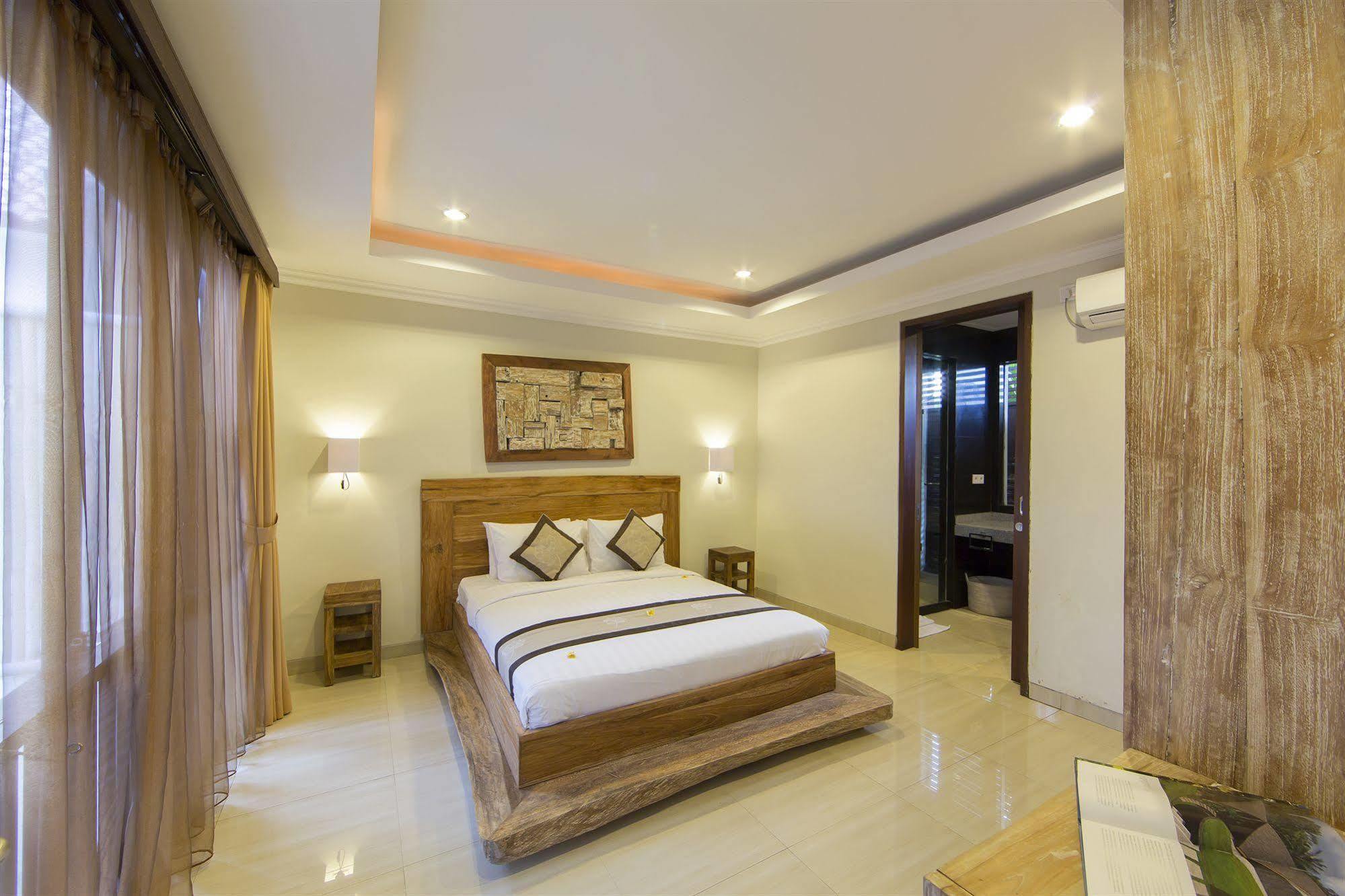 White Lotus Villas Seminyak Esterno foto