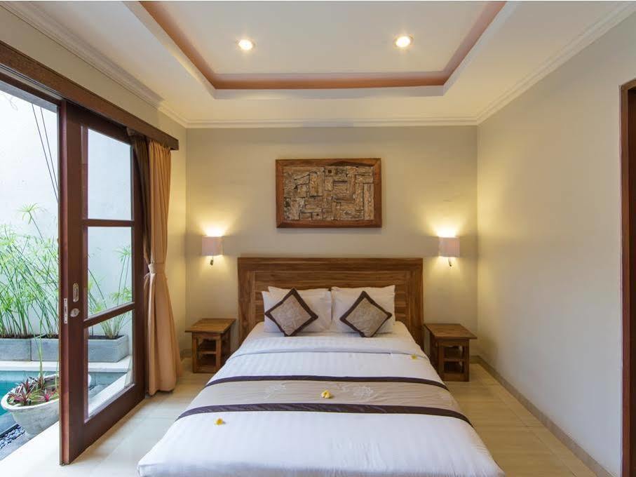 White Lotus Villas Seminyak Esterno foto