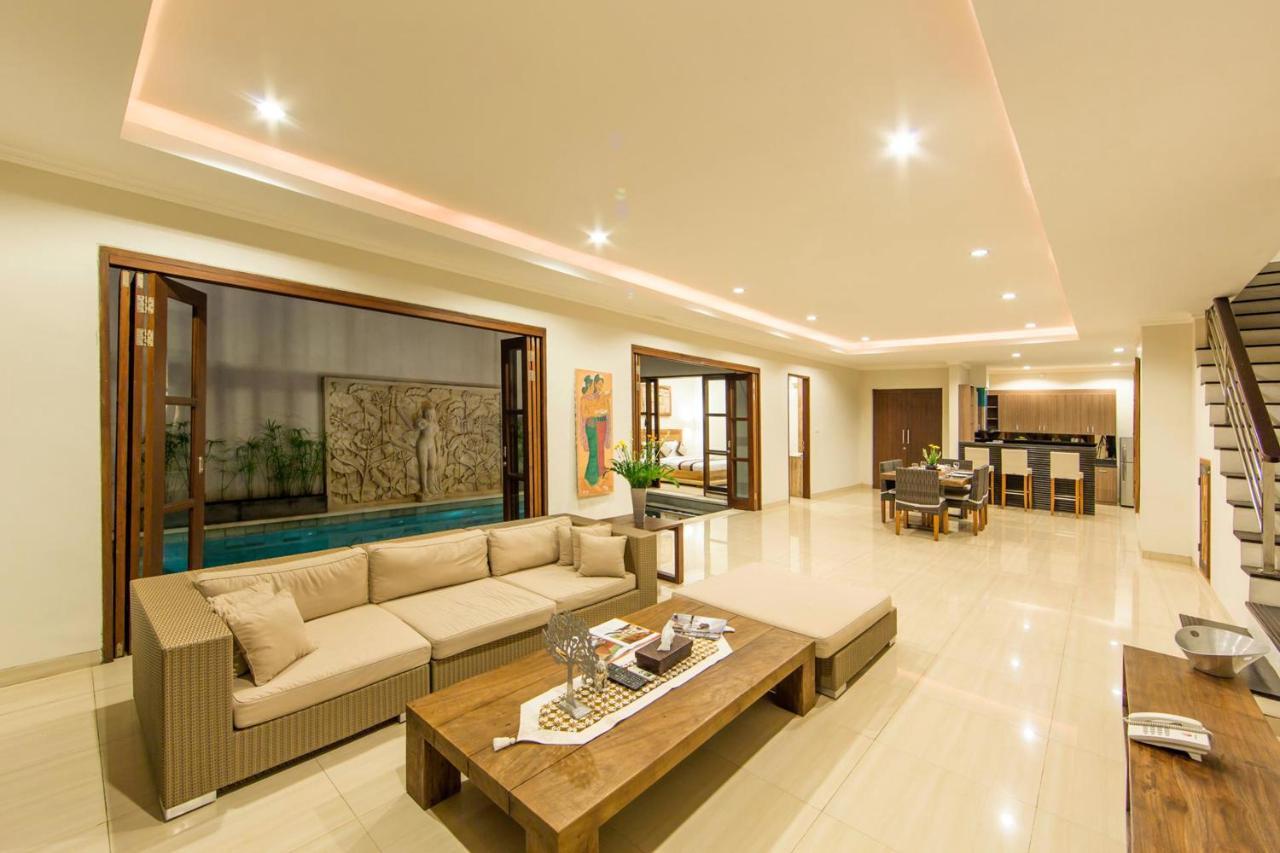 White Lotus Villas Seminyak Esterno foto