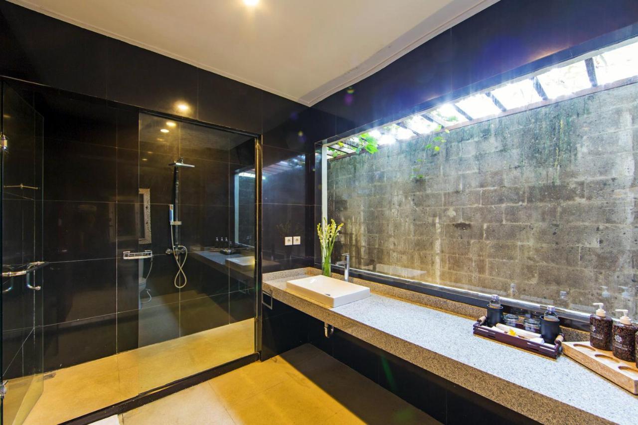 White Lotus Villas Seminyak Esterno foto