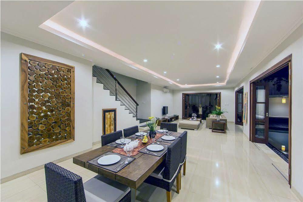 White Lotus Villas Seminyak Esterno foto