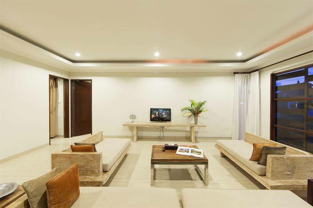 White Lotus Villas Seminyak Esterno foto