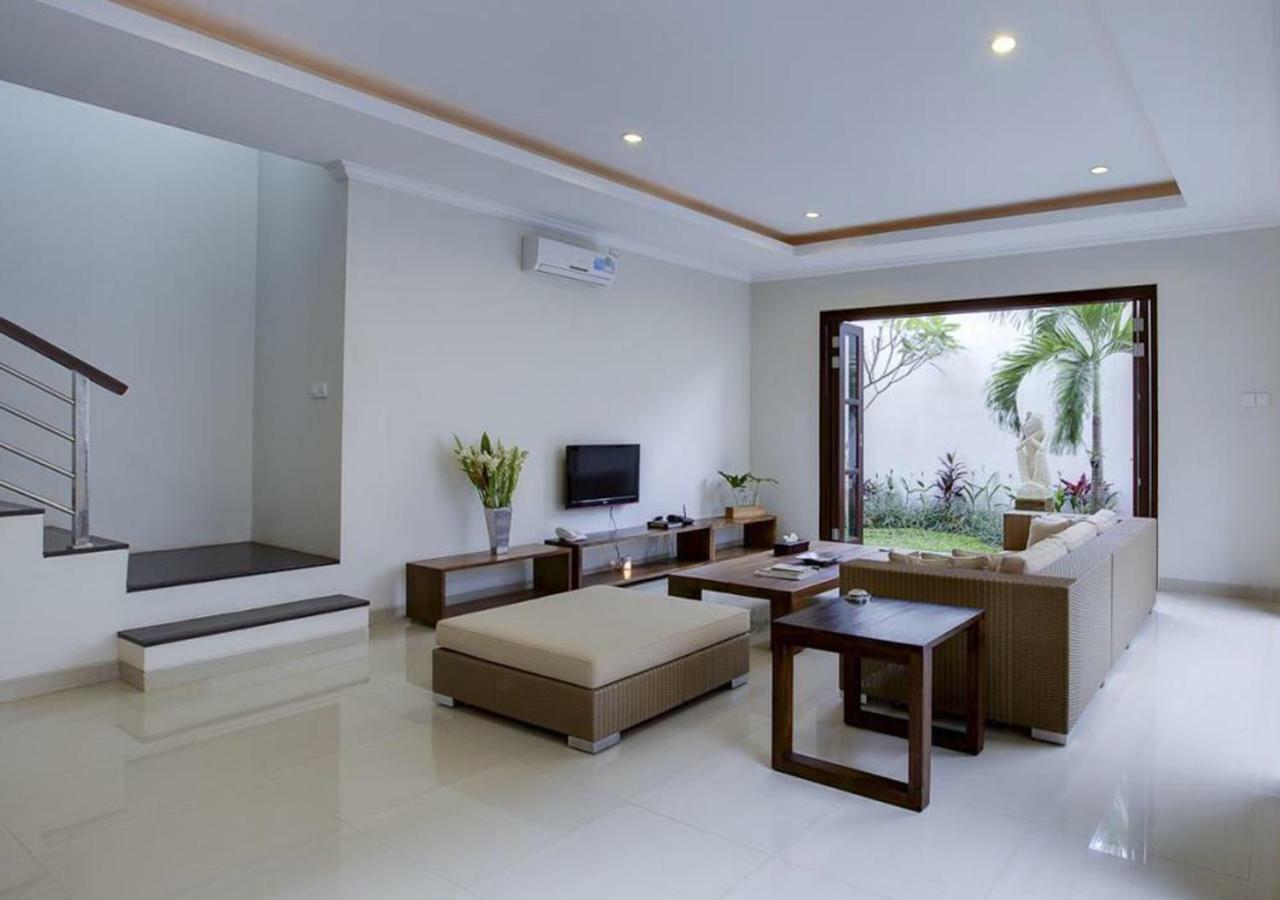 White Lotus Villas Seminyak Esterno foto